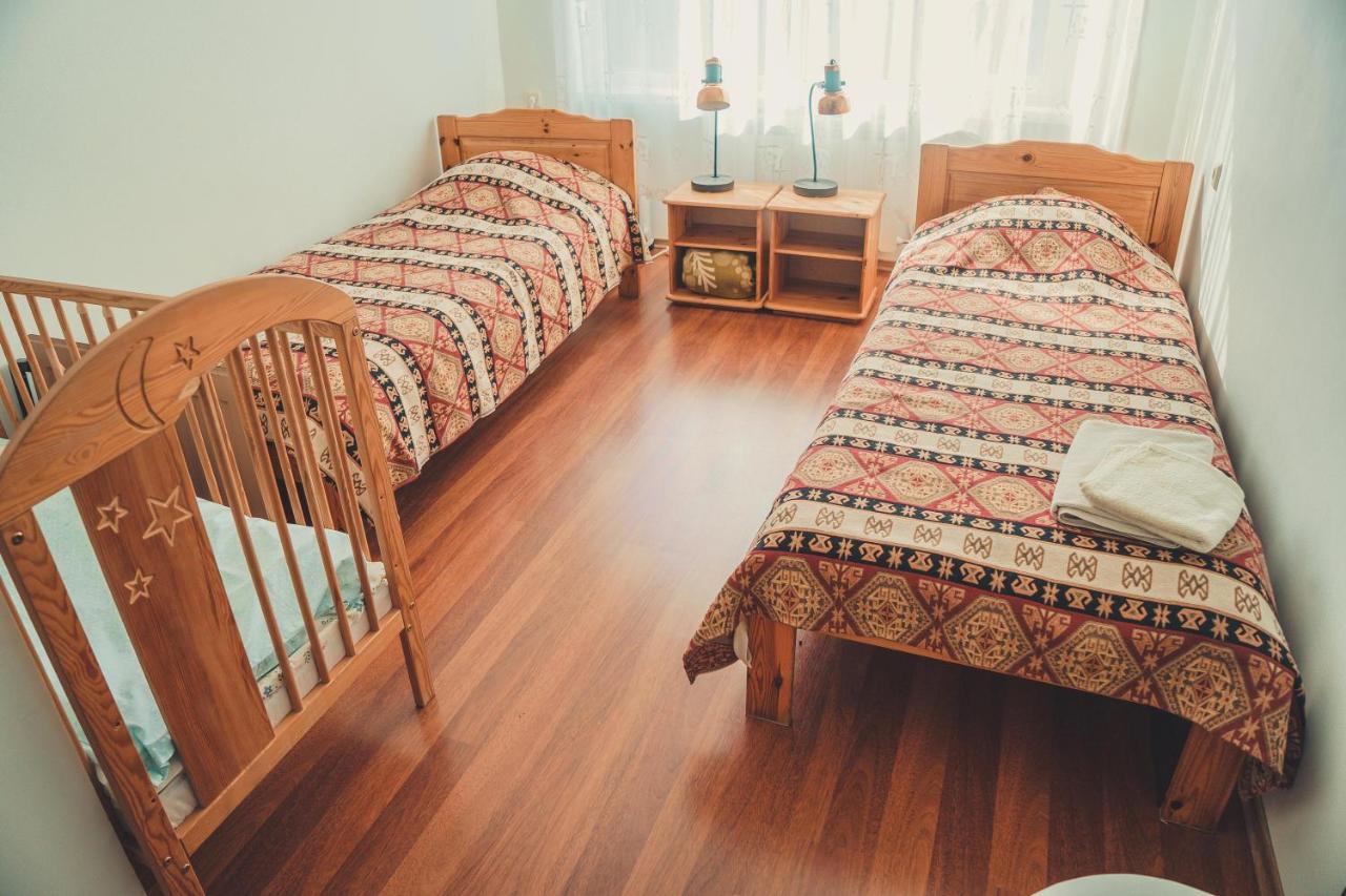 Hostel Nele Йигві Екстер'єр фото