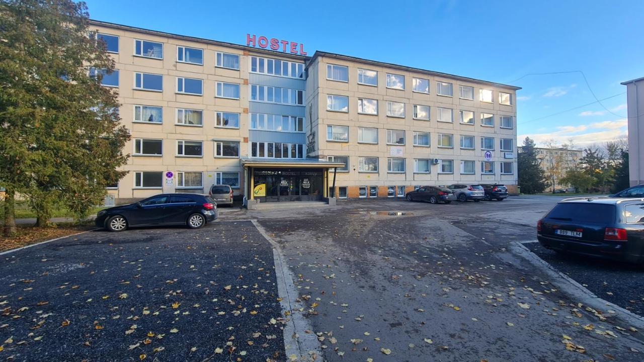 Hostel Nele Йигві Екстер'єр фото