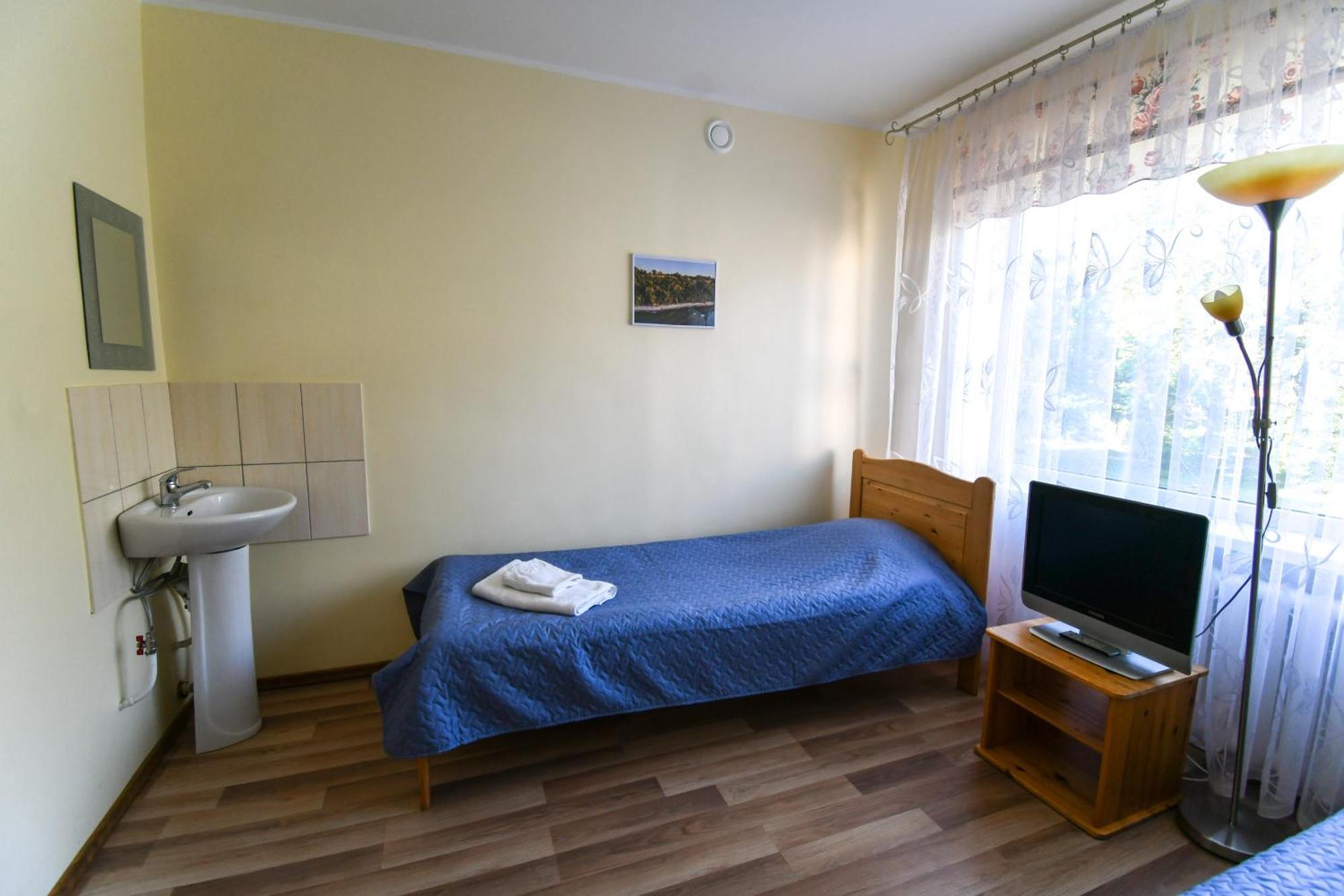 Hostel Nele Йигві Екстер'єр фото
